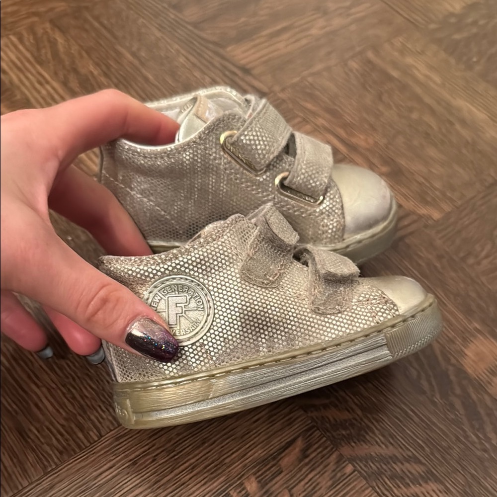 Falcotto gold Velcro Baby shoe size 19 US size 4